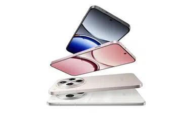 OPPO Find X8 series, consisting of OPPO Find X8 and OPPO Find X8 Pro. Image: OPPO Singapore.