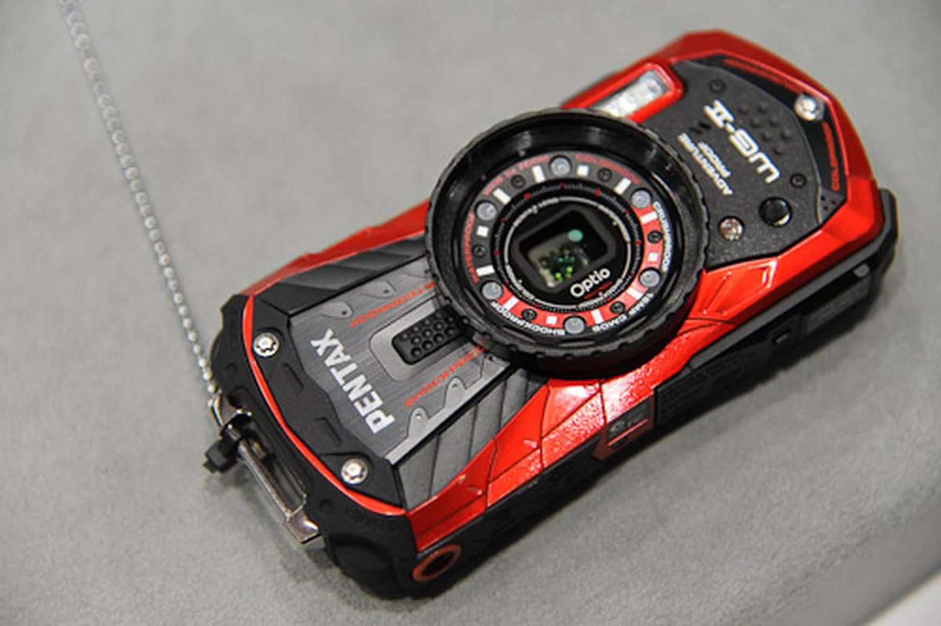 Pentax's new rugged Option WG-2 camera looks like it was made by Klingons. Waterproof, shockproof, cold proof and crushproof, it even has six LED lights around the lens.