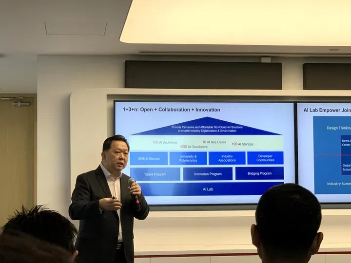 Chief Marketing Officer of Huawei Cloud Asia Pacific Region, Neo Teck Guan explaining what their 1+3+n plan is all about