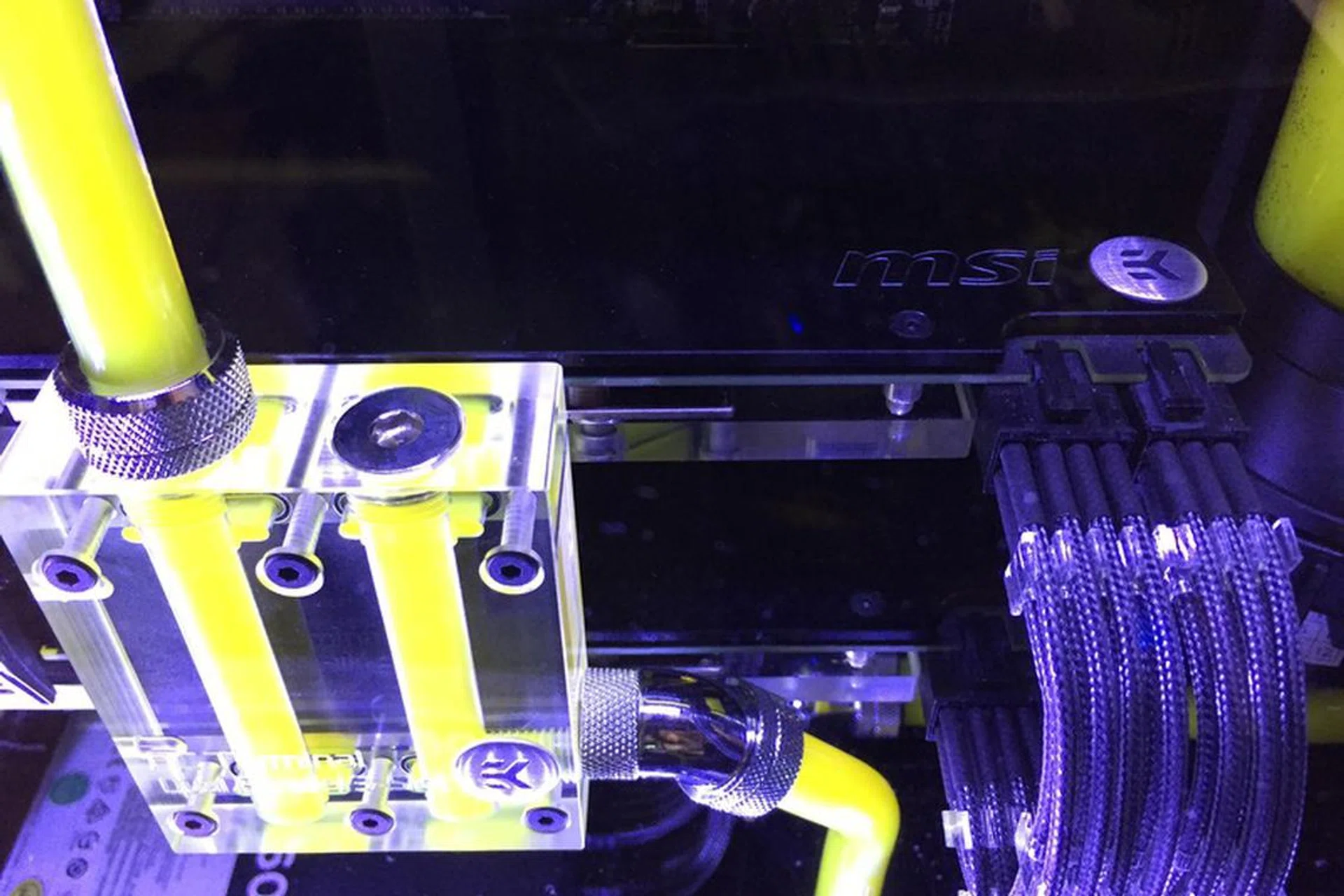 Your iMac will never be quite as cool. (Image Source: gaoxing84)