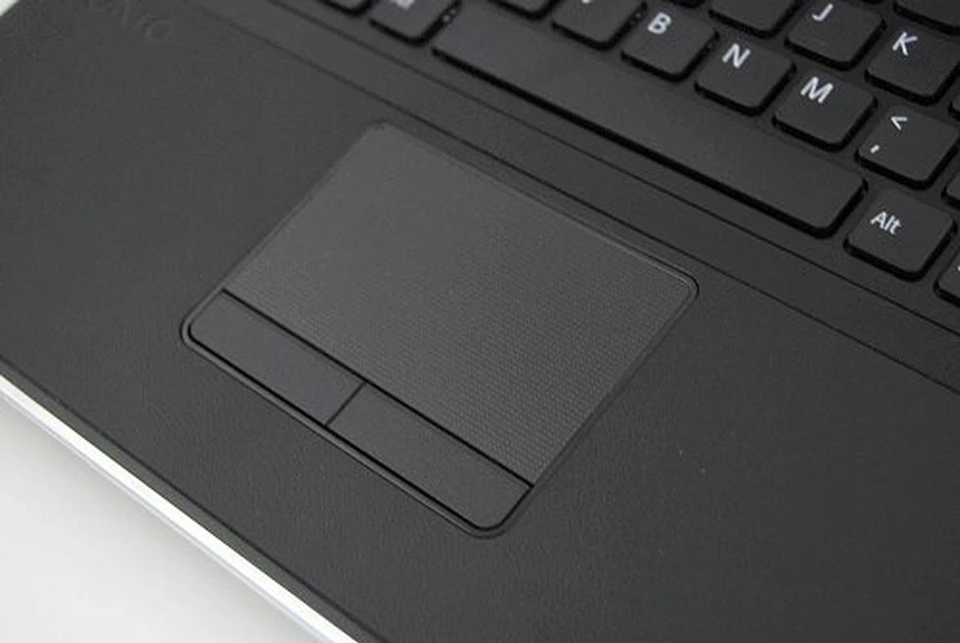 The Sony VAIO AW-17GU - Awwwww! | HardwareZone Singapore