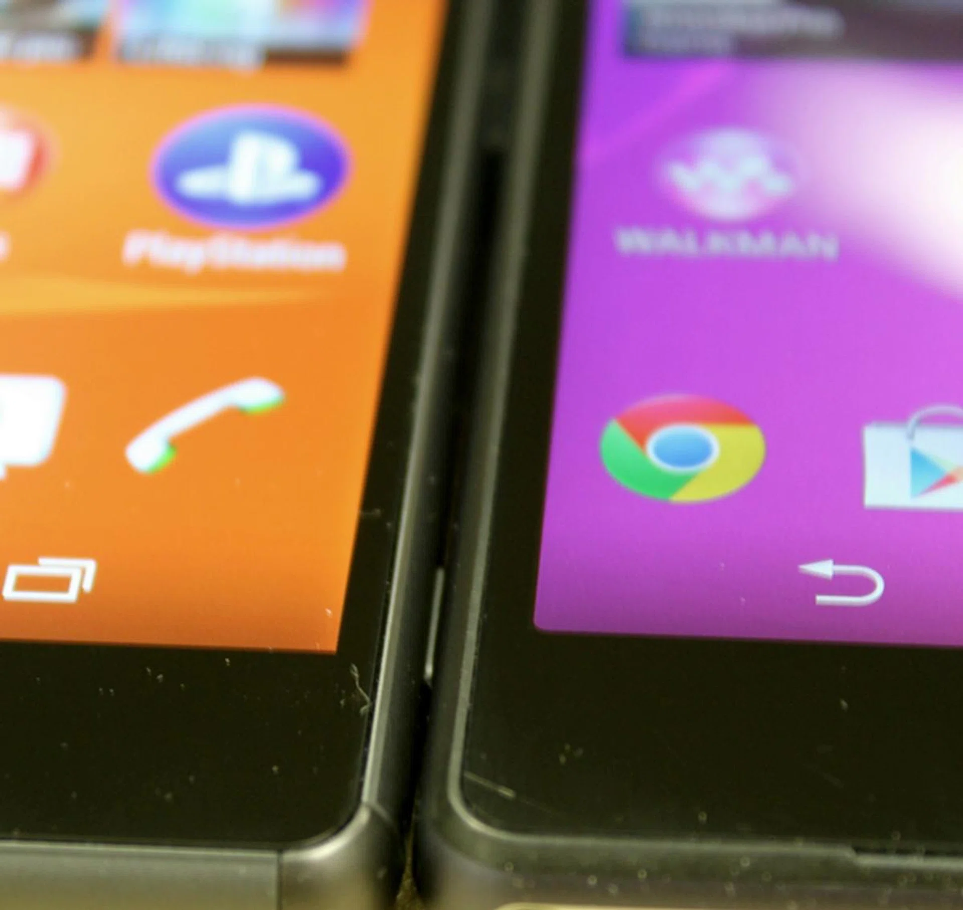 The bezel on the Sony Xperia Z3 (left) is slightly thinner than the Xperia Z2 (right).