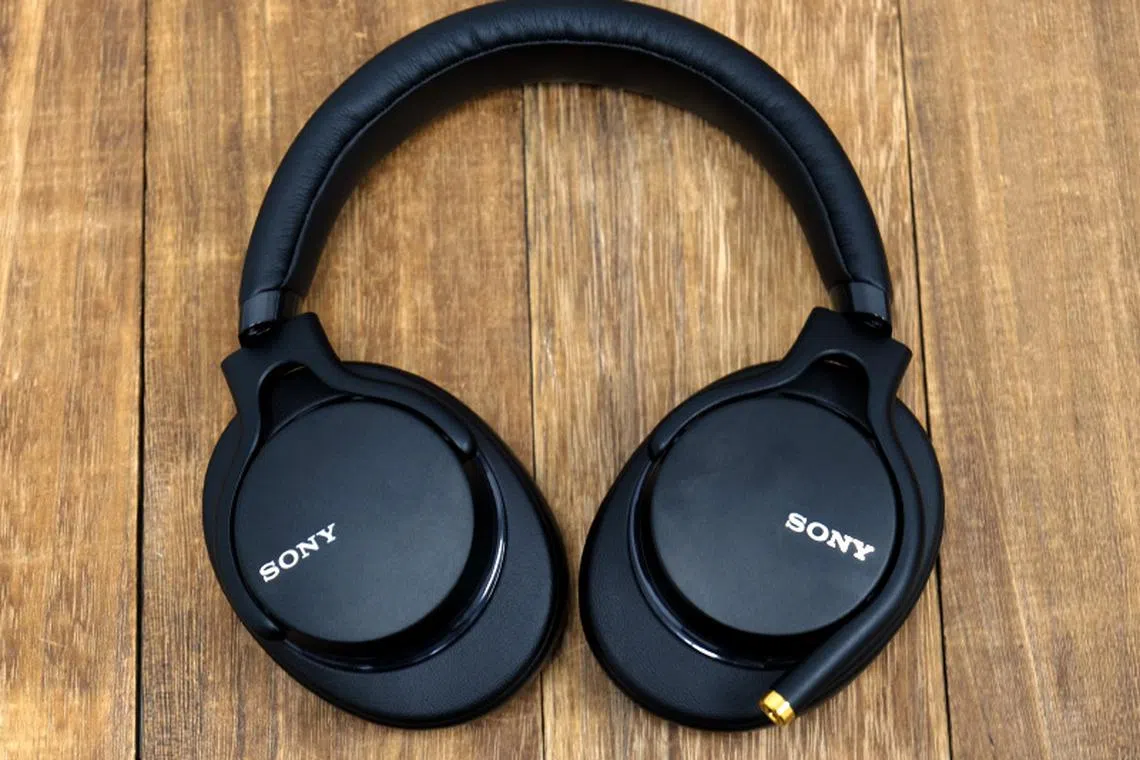 Sony MDR-1AM2 review: Headphones with split personalities