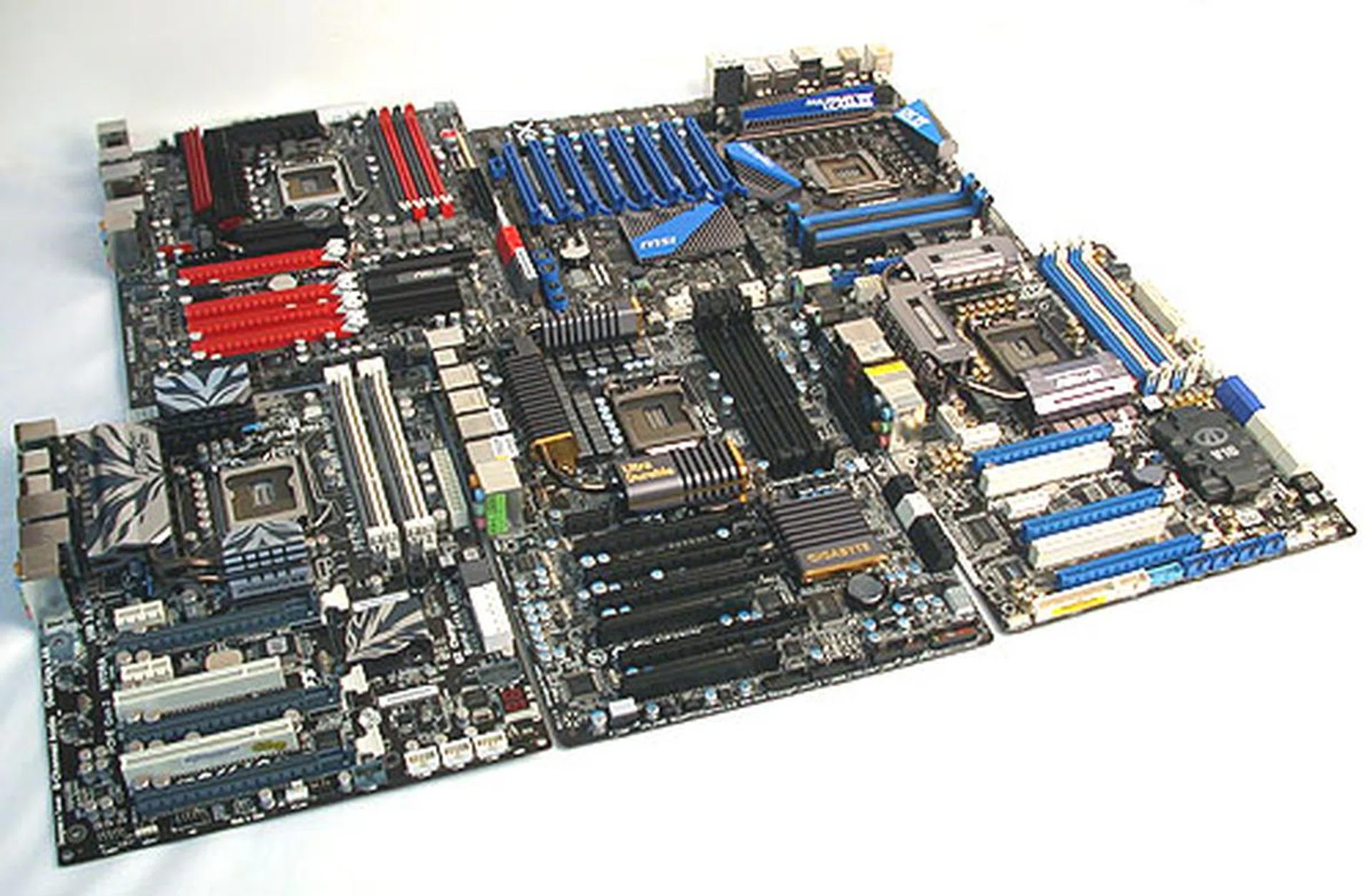 One expects these high-end boards to be larger than life (or ATX) and two of them (the top row) are exactly that. The ASUS comes in an Extended ATX form factor while the MSI board took it further with an even larger XL-ATX form factor.