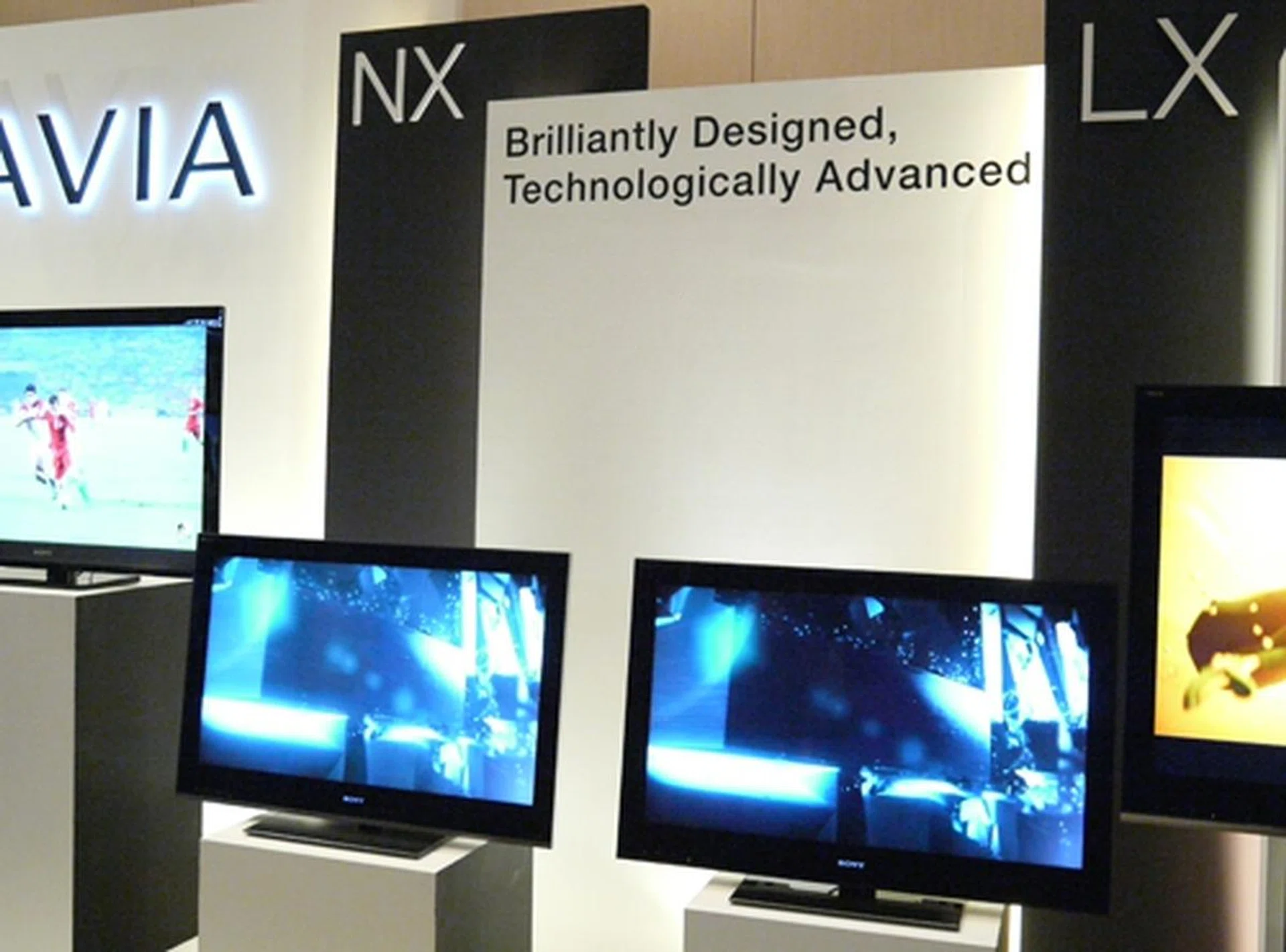 Brilliantly designed and technologically advanced - that's what Sony thinks of their new NX BRAVIAs, equipped with drool-worthy Wi-Fi and Internet faculties other than its Full-HD screen. The NX 700 and NX800 will arrive sometime next month, so keep your eyes peeled.