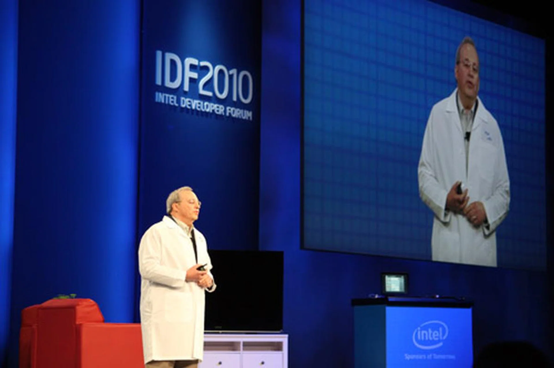 Intel CTO and Senior Fellow Justin Rattner at the closing keynote at IDF Fall 2010.