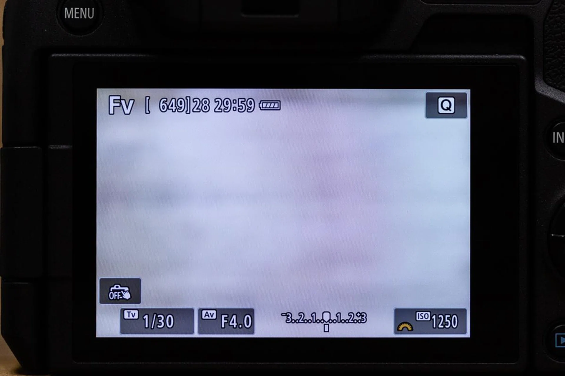 The new Flexible-Priority AE lets you access the shutter speed, aperture, ISO, and exposure compensation quickly. It’s like shooting in Manual, but faster — if you use the monitor.