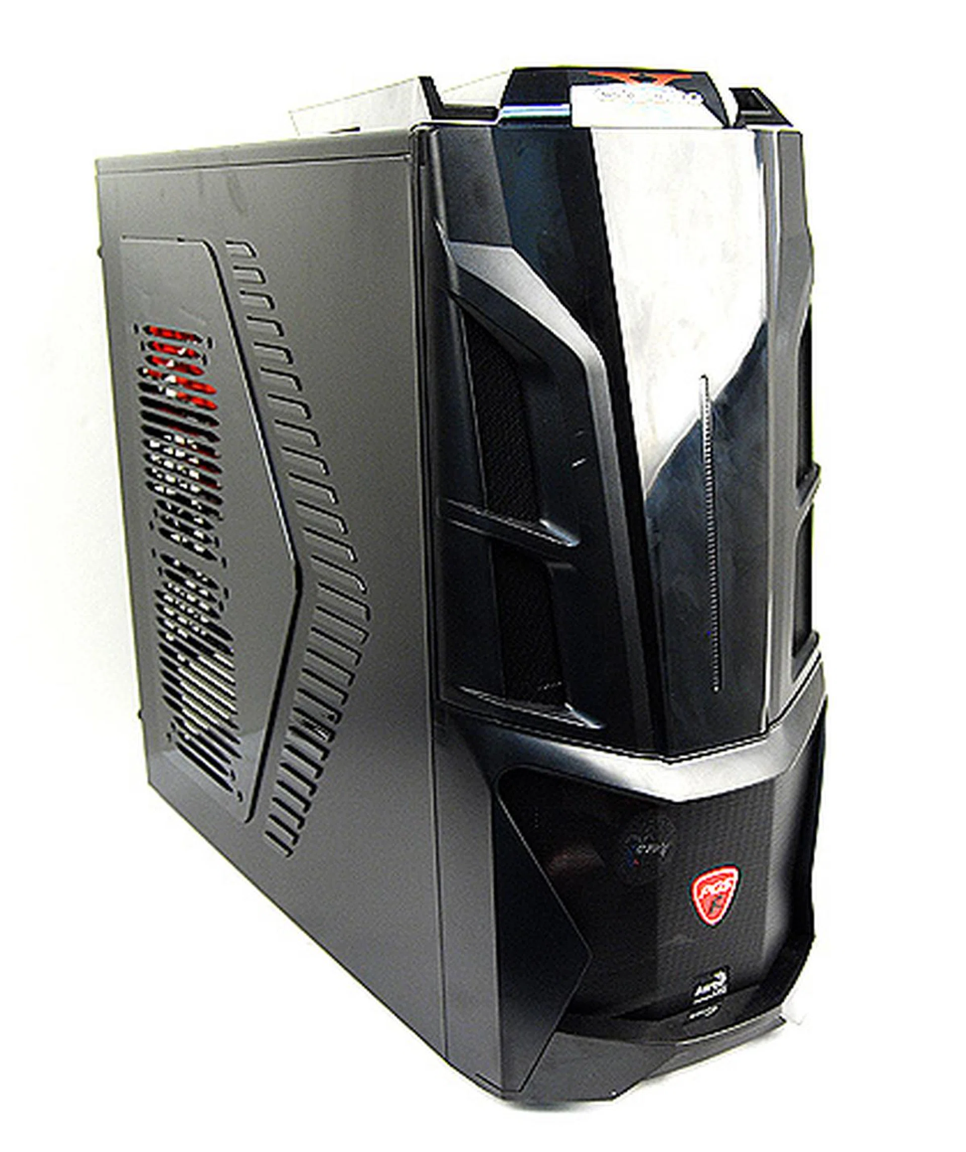 A decent and solid all-round casing, but it doesn't offer much to distinguish itself in a crowded playing field.