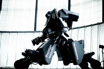 Kuratas, mecha by Suidobashi Heavy Industry.