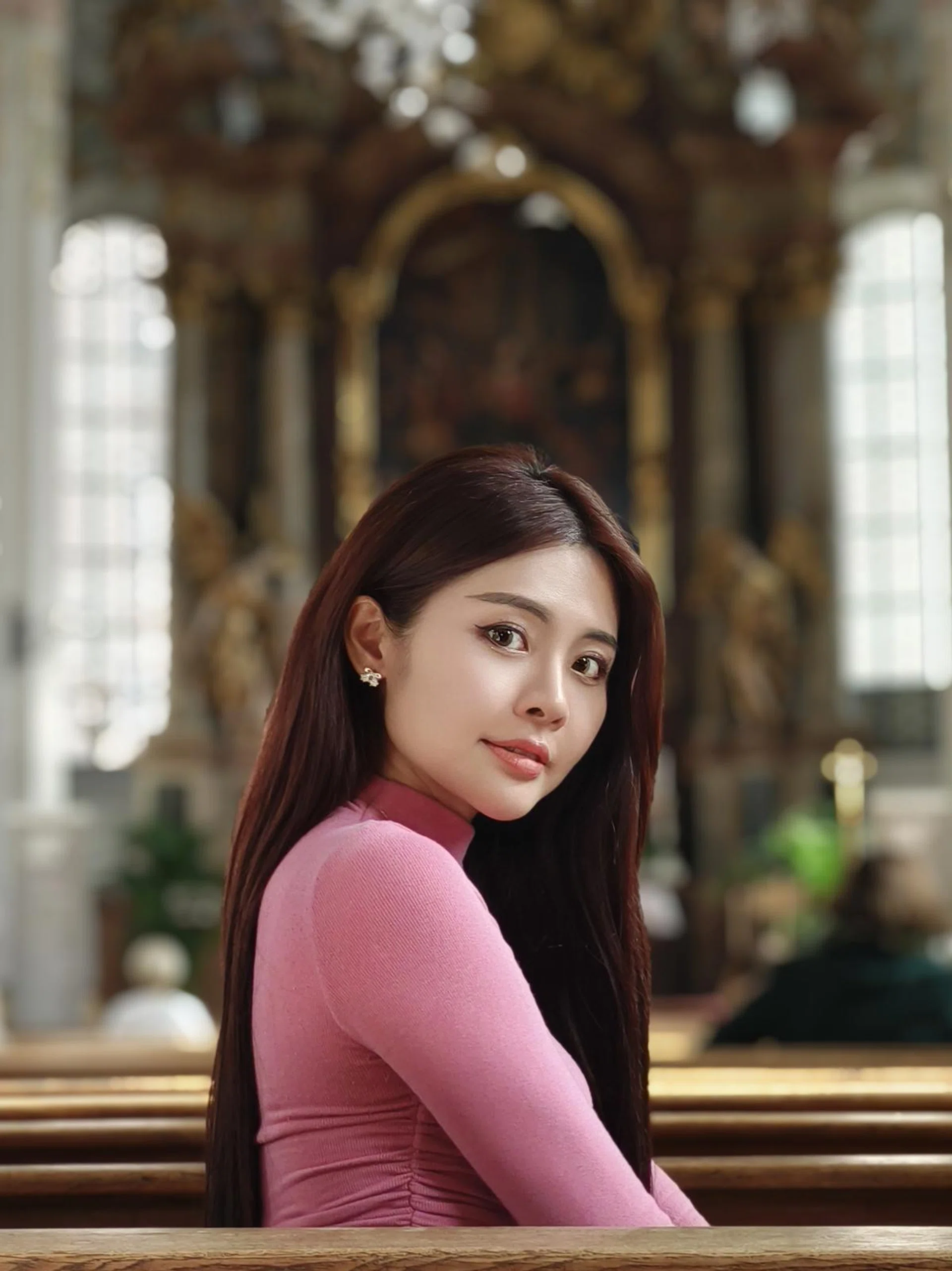 85mm, portrait mode, automatic settings. Photo: HWZ.