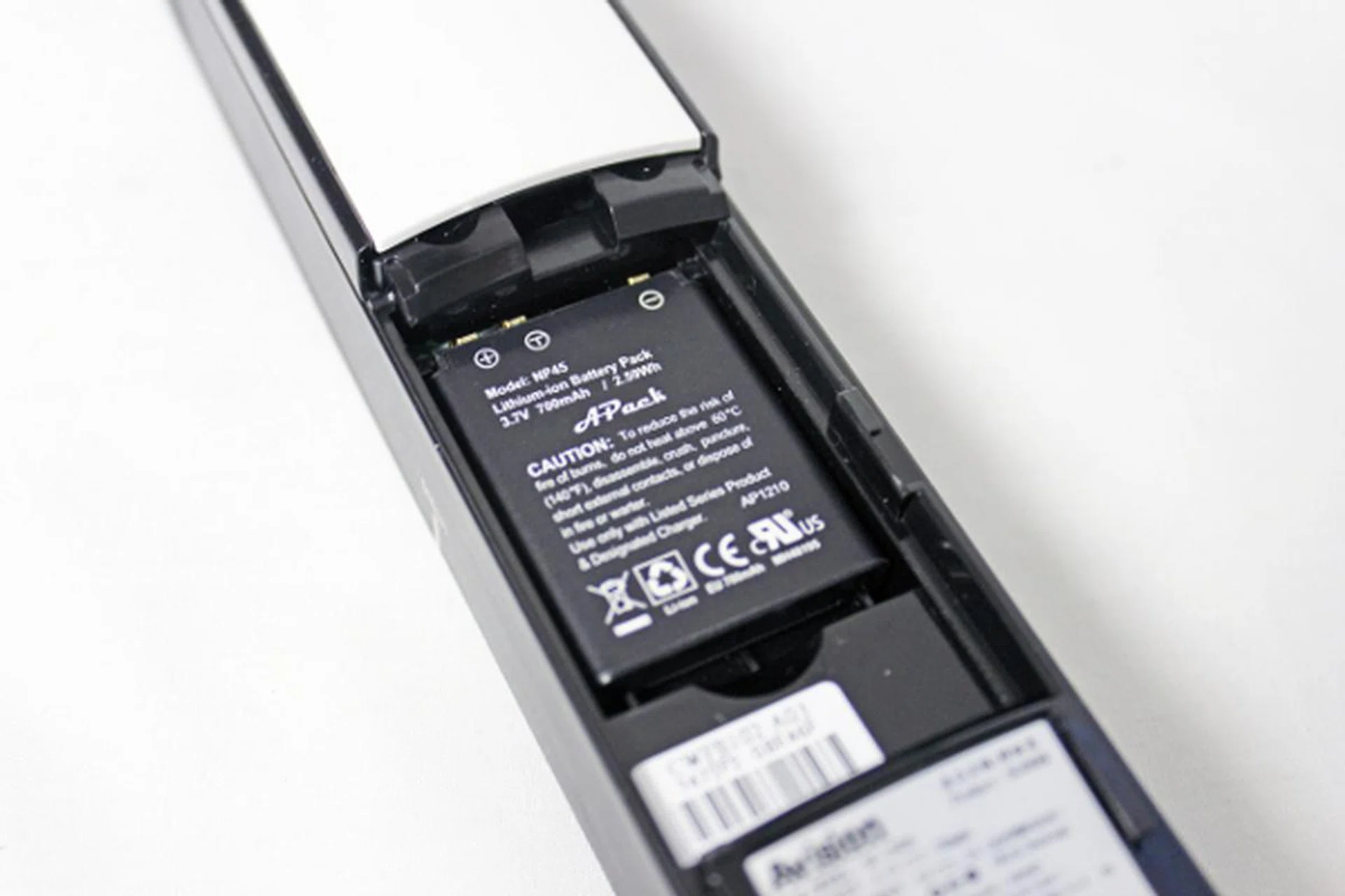 The Avision MiWand 2 runs on a rechargeable lithium-ion battery.