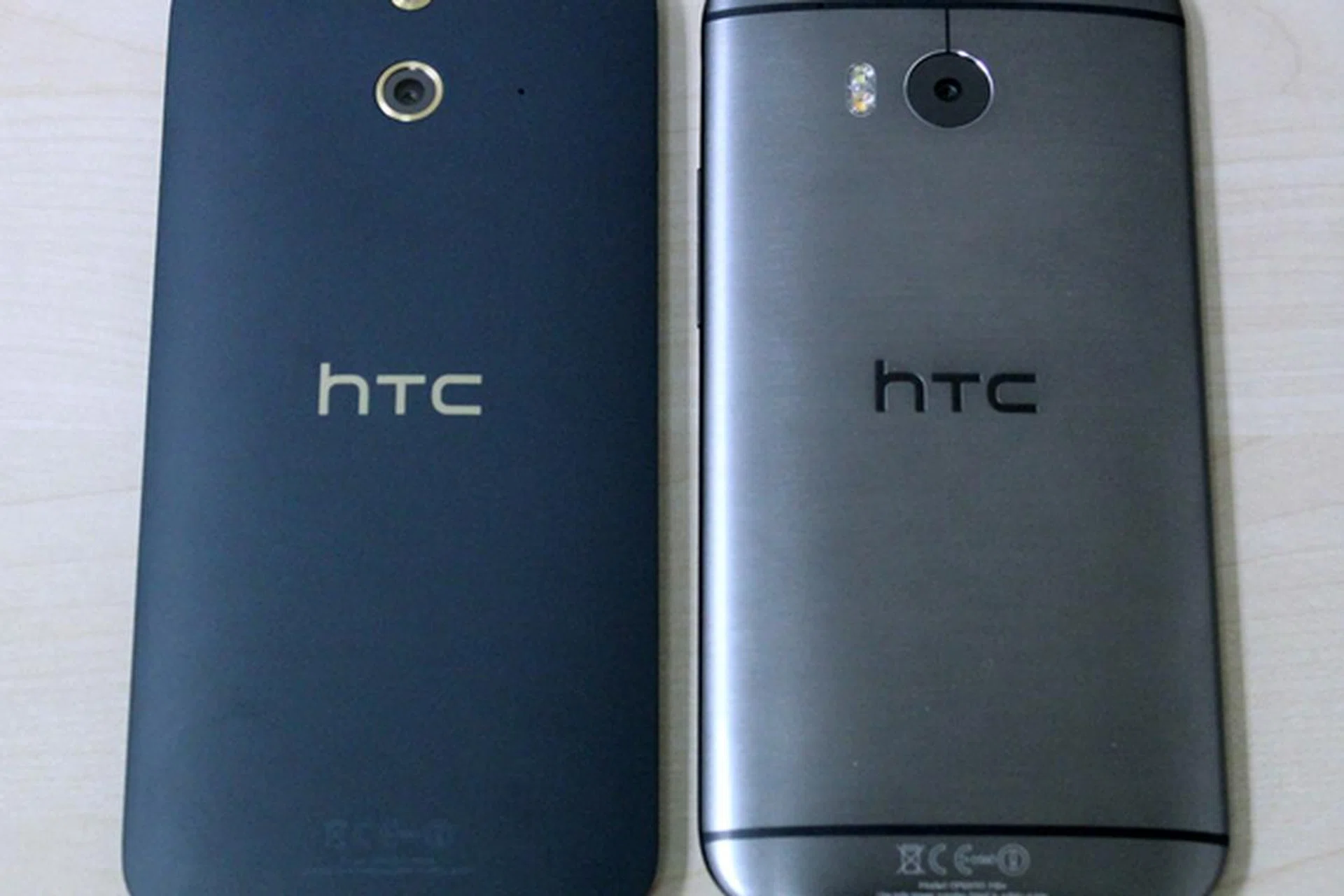 You now have a choice between polycarbonate on the HTC One (E8) and aluminum on the HTC One (M8). Take note that the One (E8) uses a different camera module and forgoes the Duo Camera feature.
