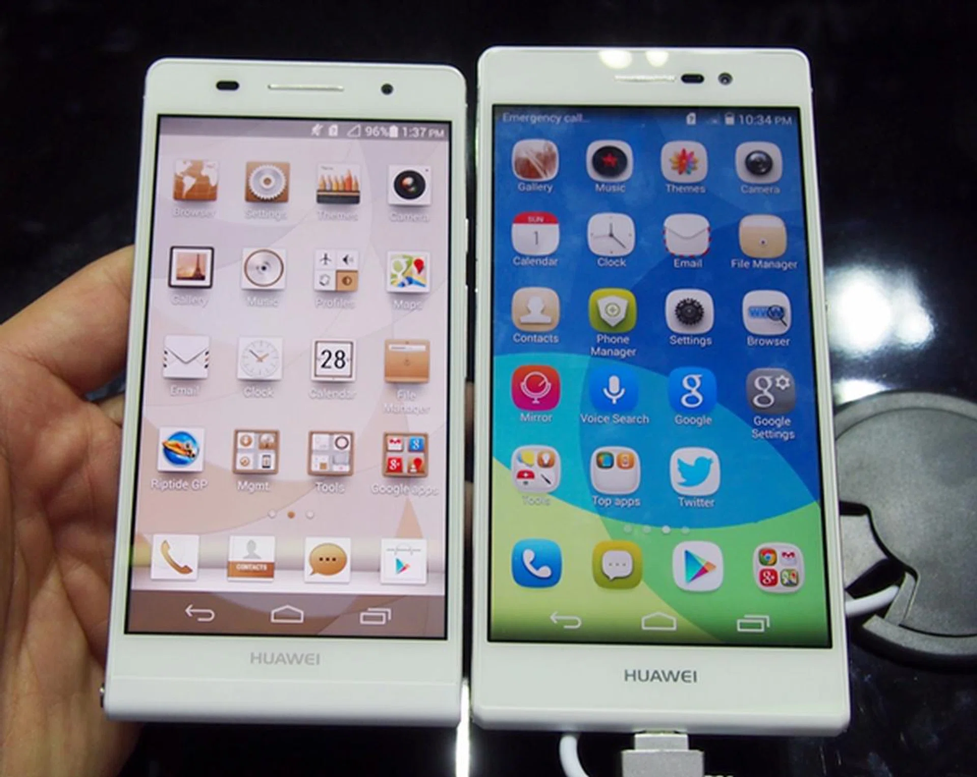 The new Emotion UI 2.3 preloaded on the P7 (right) looks simpler, flatter and more colorful than the Emotion UI 1.6 on the P6 (left).