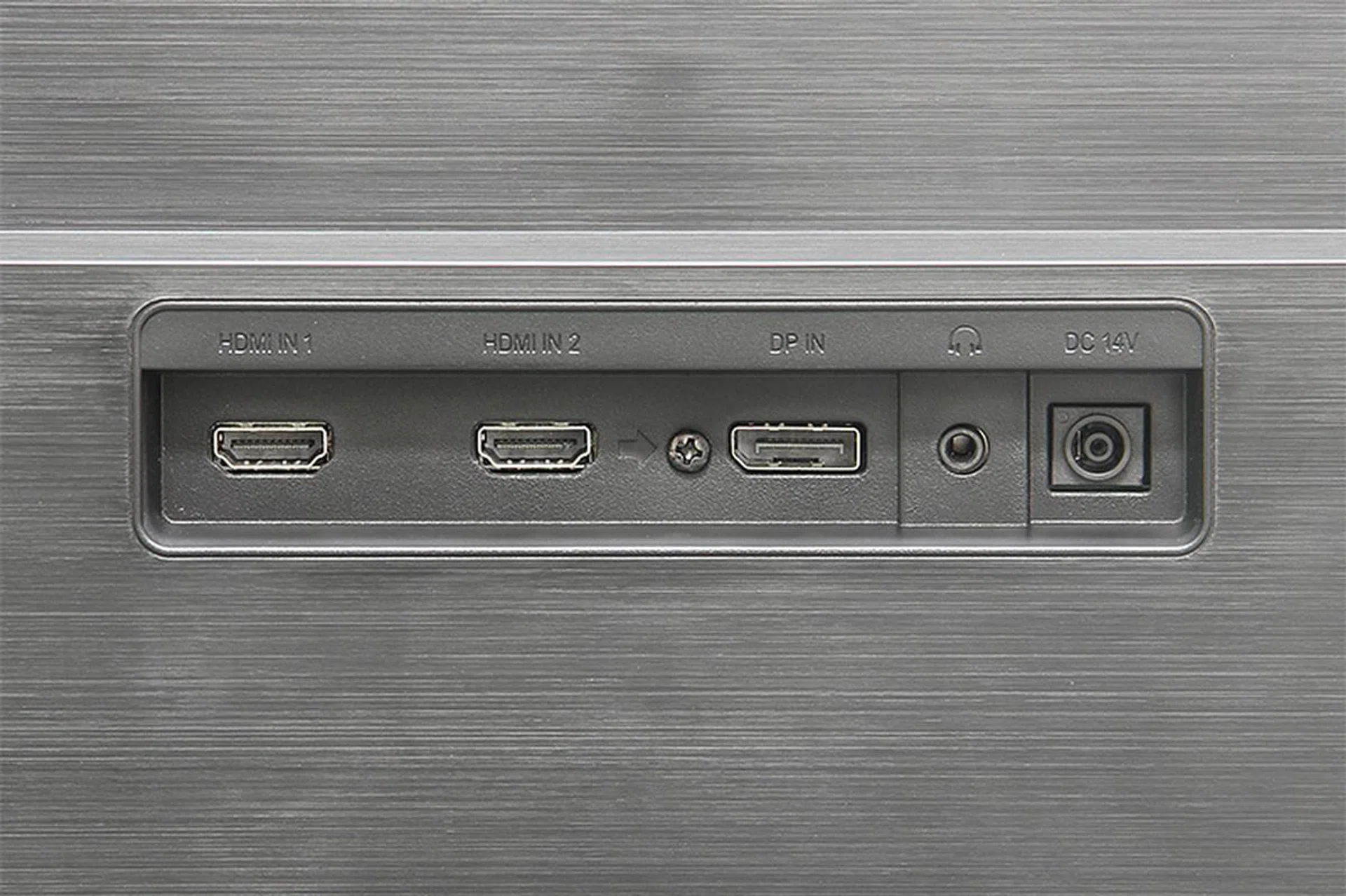 Naturally, it's an all-digital video input affair for the UD590.