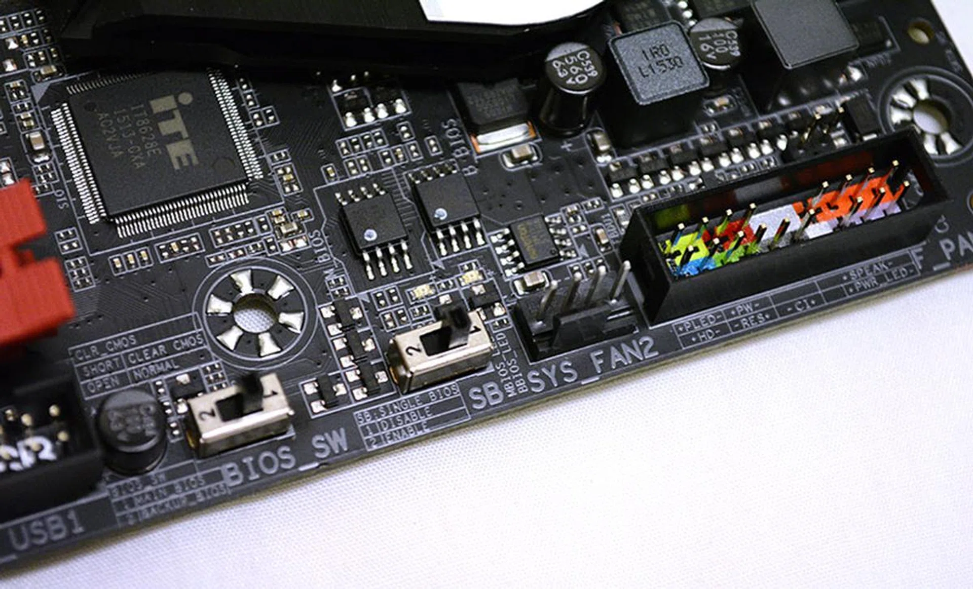 The Gigabyte Z170X Gaming GT has onboard dual BIOS to help it recover from failed flashes.