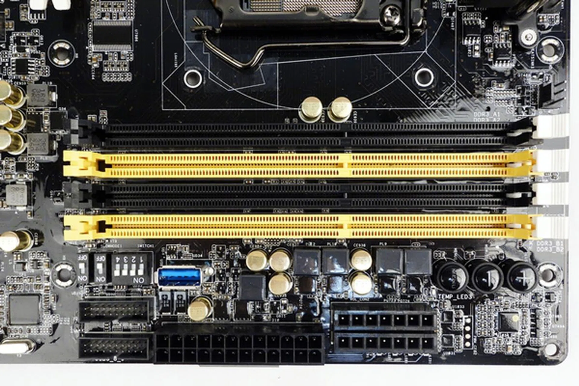 The DIMM slots support DDR3 memory modules that have been rated to operated at 3000MHz+, up to a maximum capacity of 32GB.