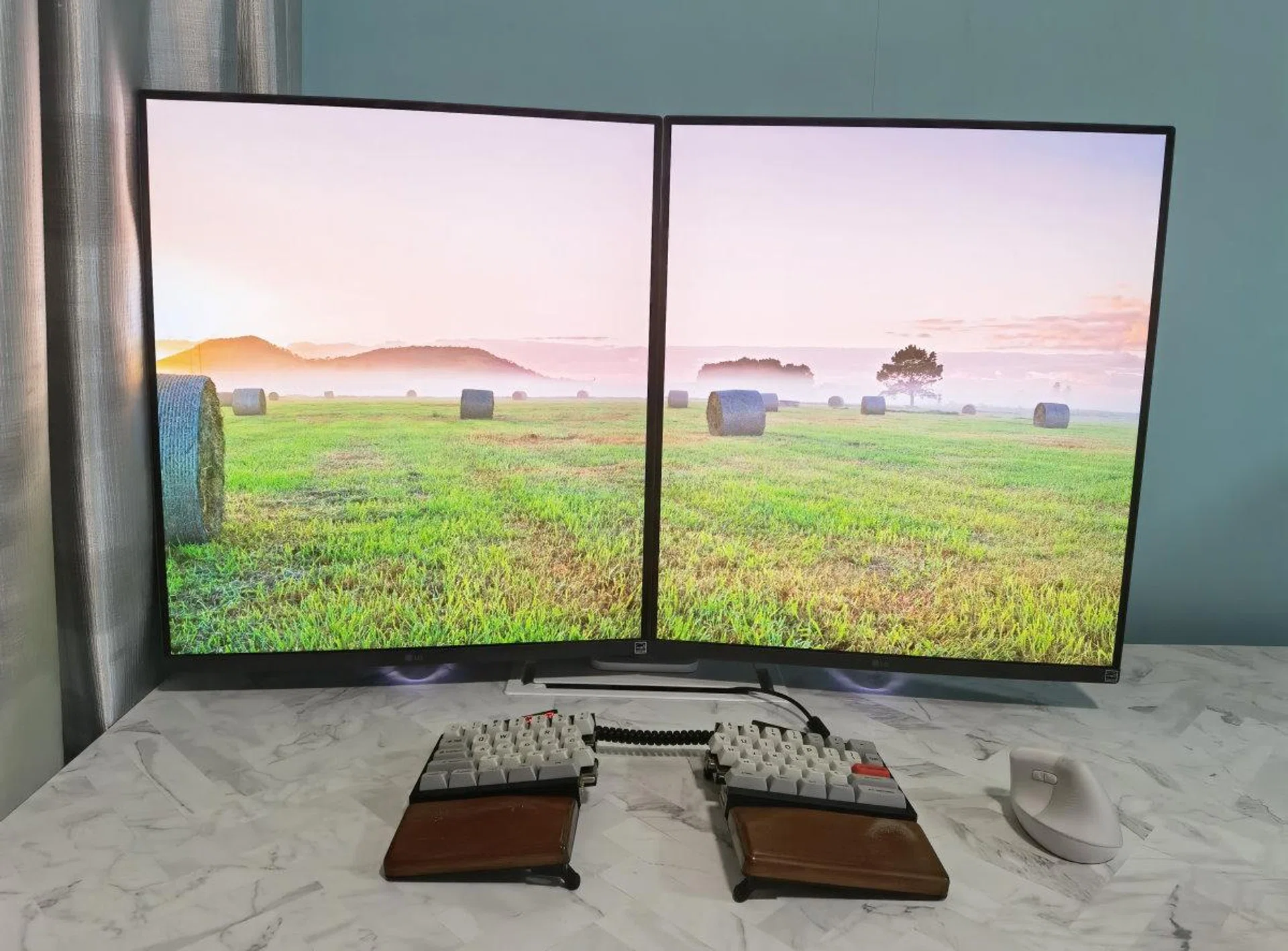 Two DualUps side-by-side give you unprecedented screen real-estate and ultimate productivity versatility.