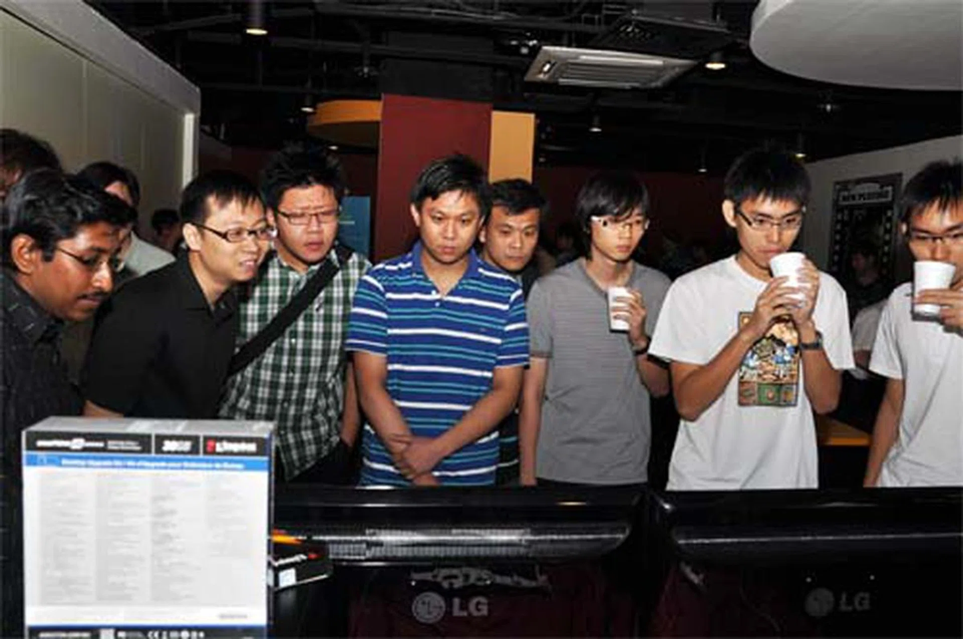 If you're not having snacks or trying out the game, then the best option would be to visit the demo systems set up by HardwareZone showcasing just how speedy a system is using an SSD.