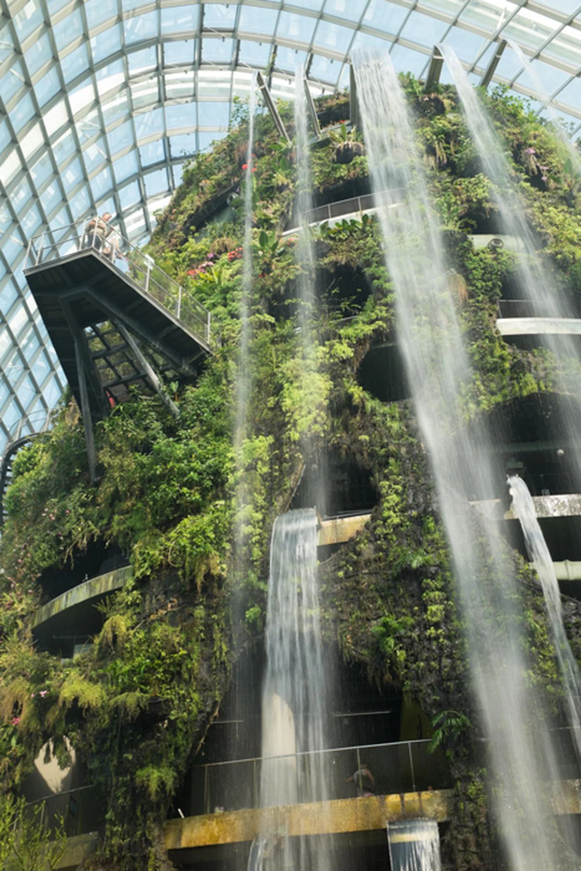 f/5 at 35mm, 1/15 sec, ISO 200.