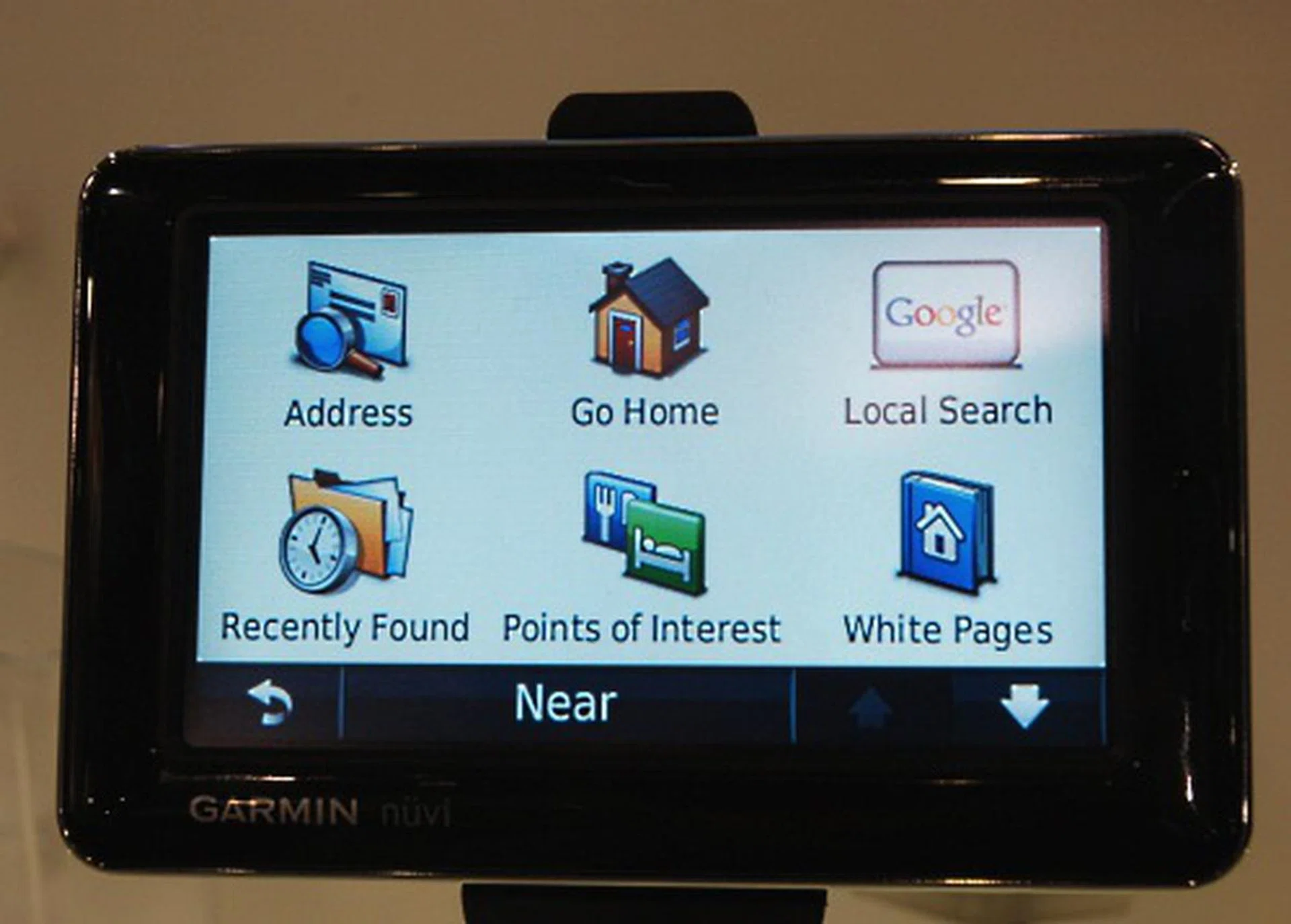 The highest end nuvi 1690 has Google Local Search integrated for the additional info like traffic, fuel prices and other real-time info from Garmin's nuLink! services. For those who need to stay connected at all time, the location enabled social networking on this device can be useful when organizing road trips among many people.