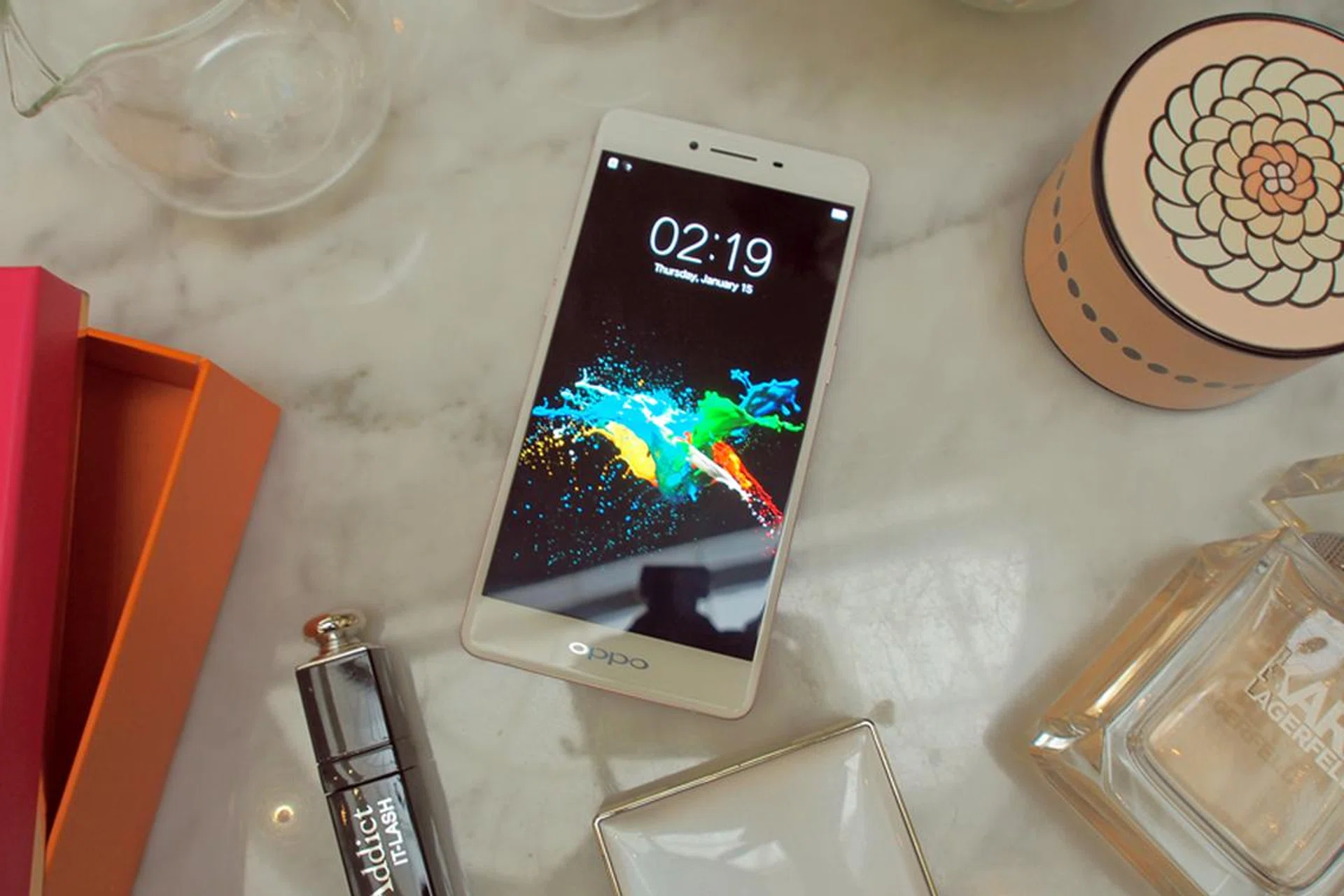 Oppo R7s in Rose Gold.