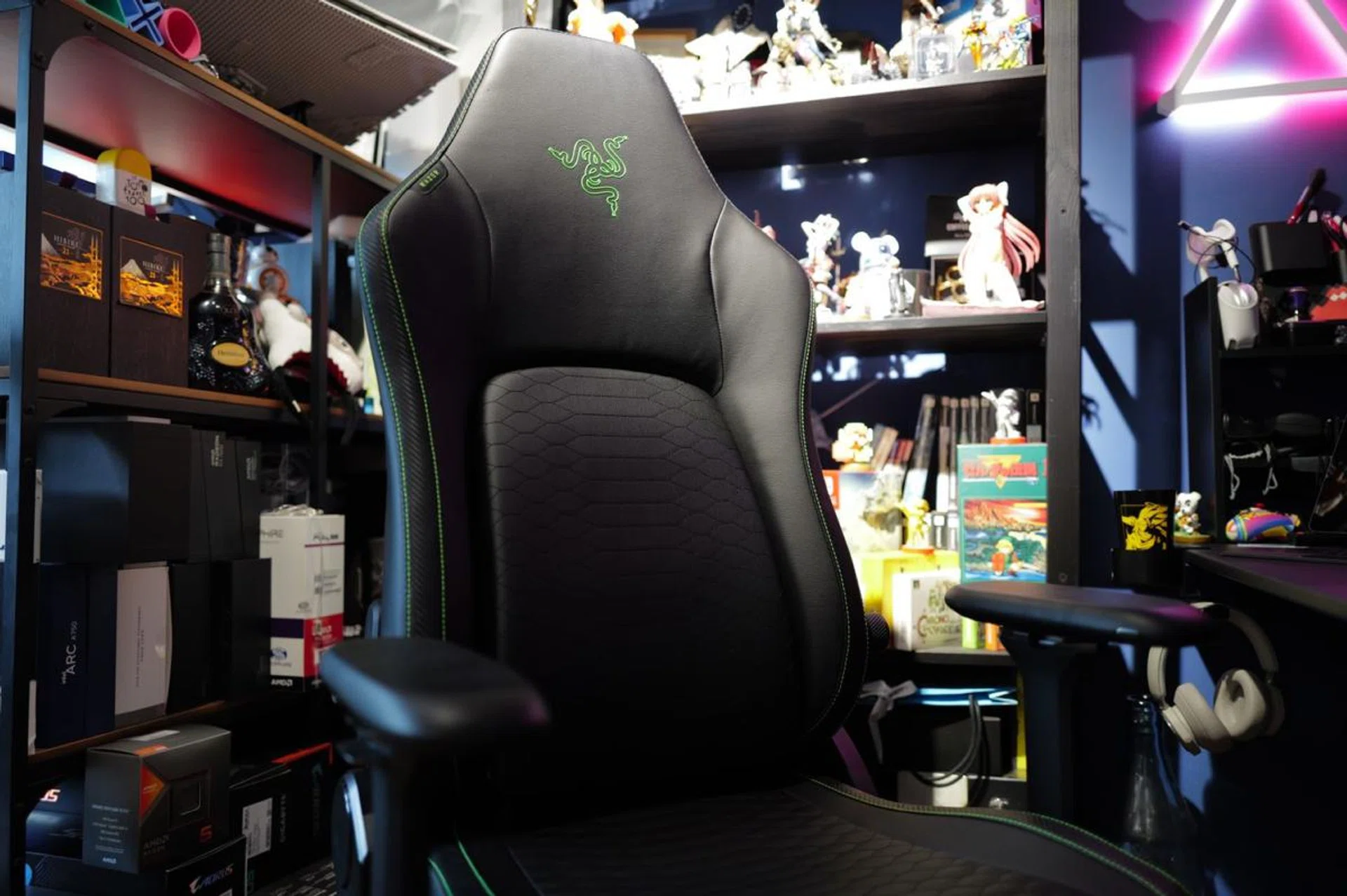 The Iskur V2 is in every way better than the original Iskur, but it comes with a huge price tag.