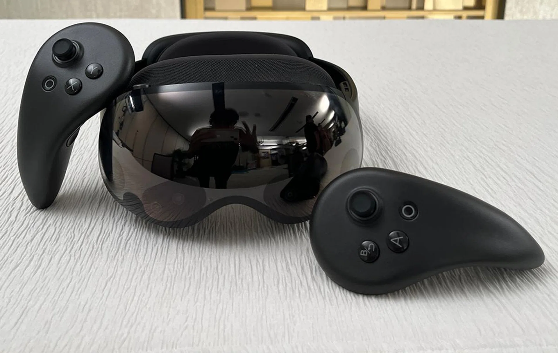 The headset will launch in Singapore in October. 