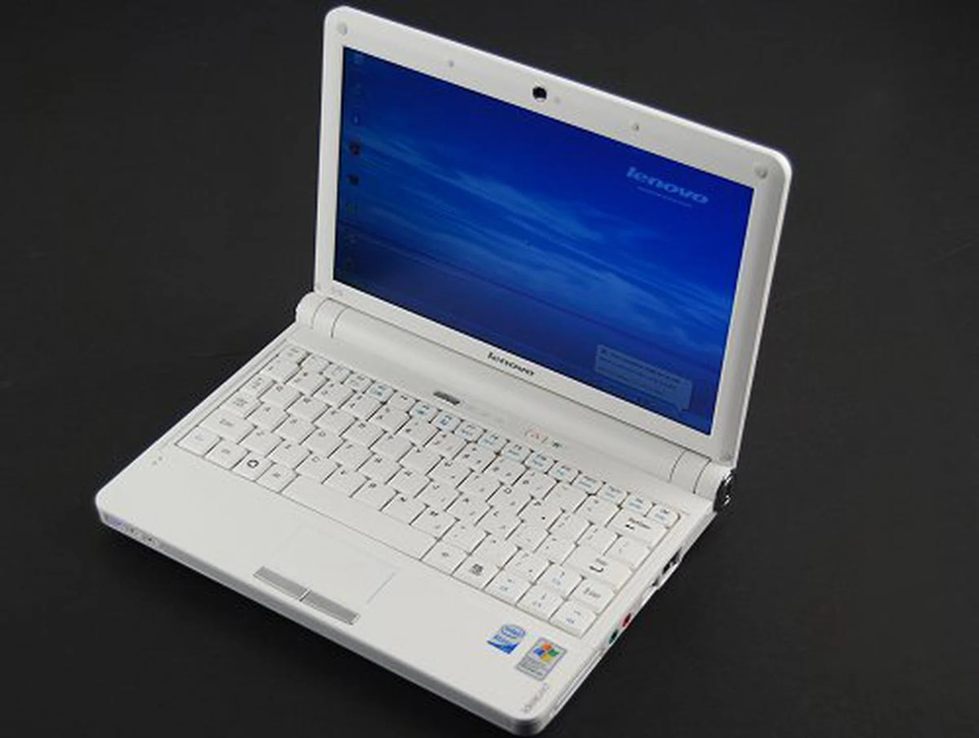The Lenovo S10 is a well designed netbook that has both ups and downs - especially with regard to the keyboard and battery life of the unit, which leaves us slightly disappointed.