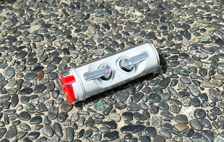 The latest Nothing earbuds, Nothing Ear (stick).