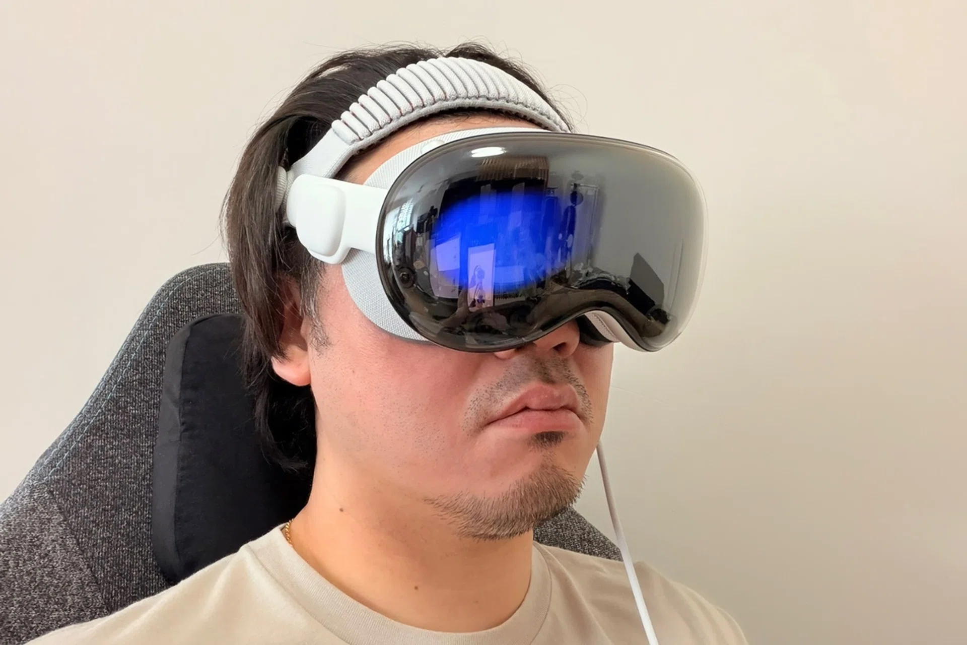Wearing the M5 Apple Vision Pro