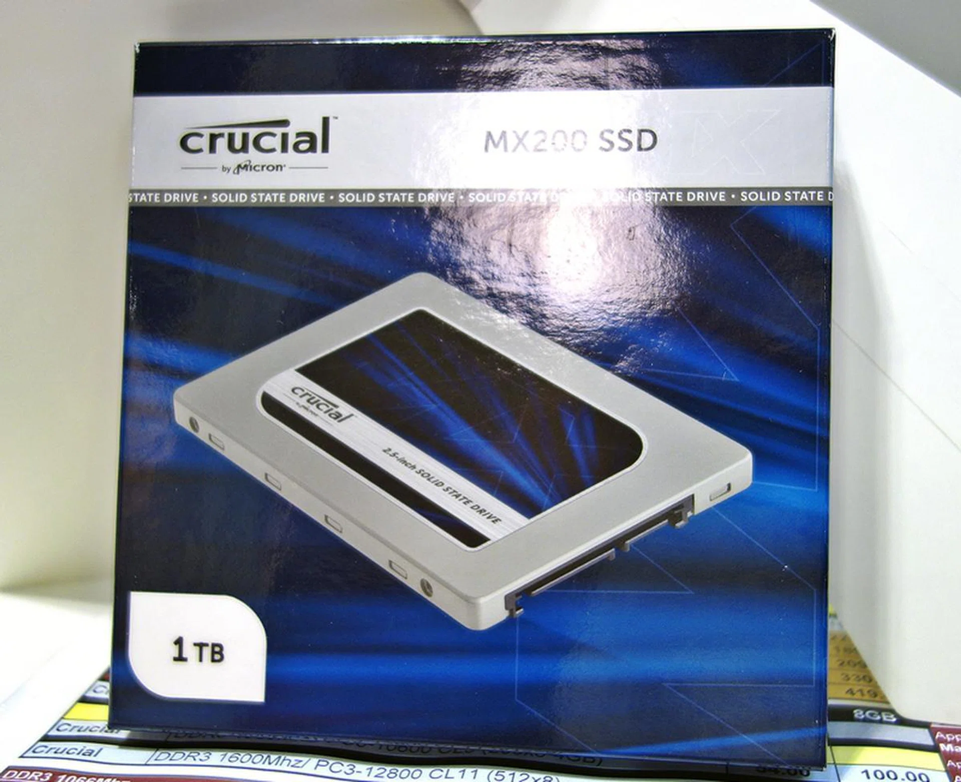 The MX200 features Crucial's new new Dynamic Write Acceleration (DWA) technology. DWA is Cruclal's implementation of an SLC cache. This 1TB version is for sale at S$668. The MX200 is also be available in 250GB and 500GB capacities.