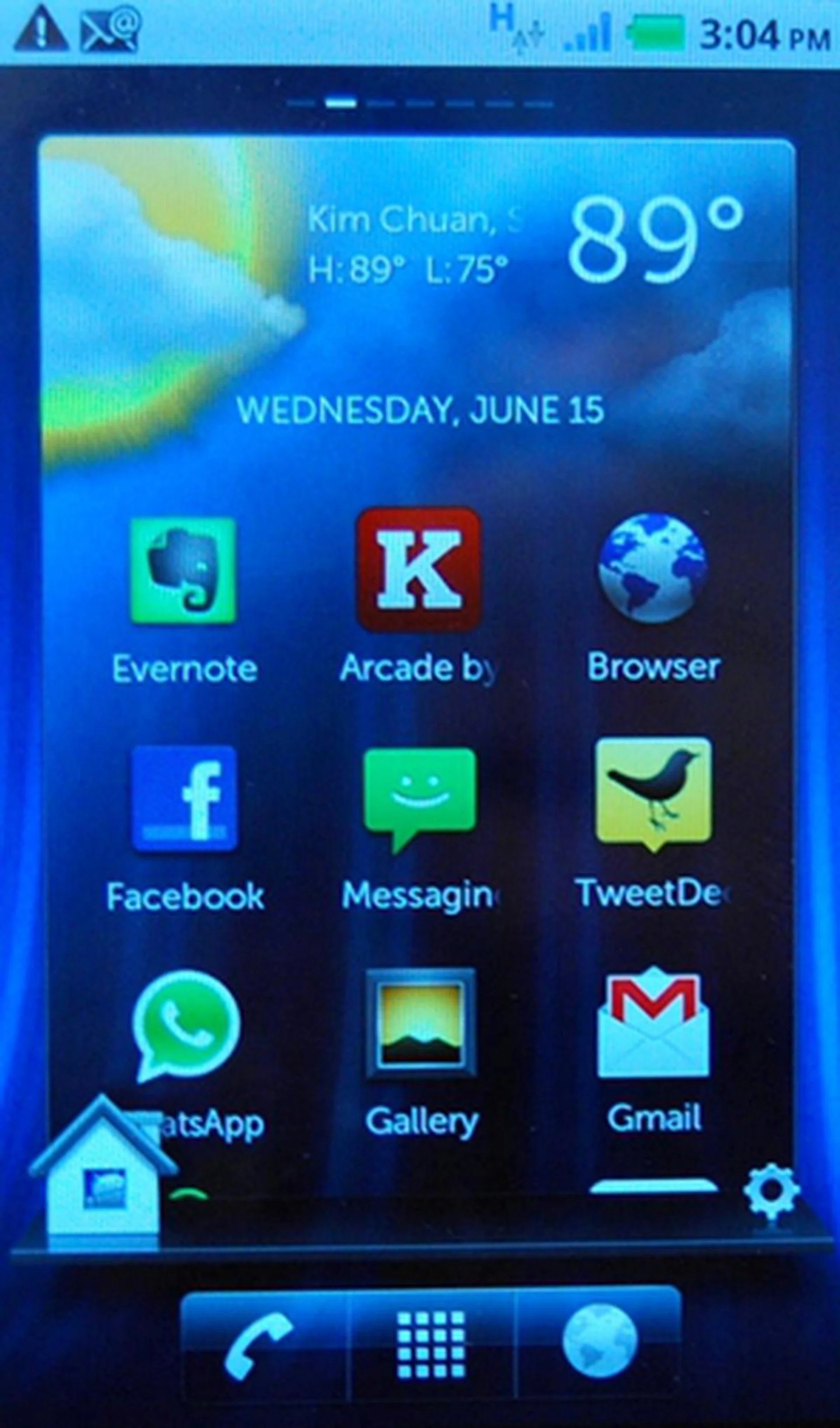 We liked the inclusion of the Home widget as it allows you to collate shortcuts to favorite apps in one single place.