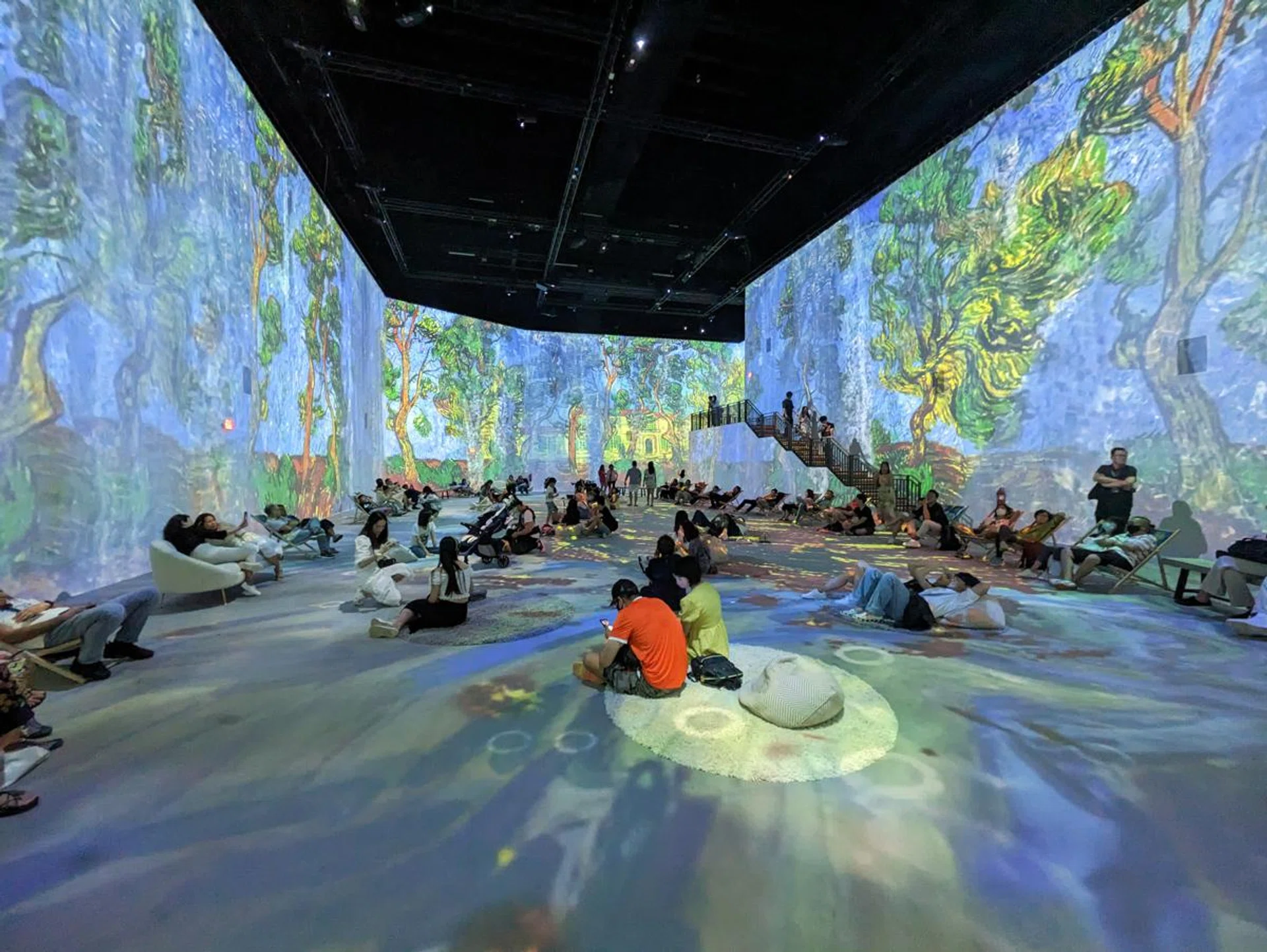 13MP ultrawide camera.