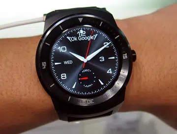 LG may have a winner on its hands with the G Watch R. And in case you are wondering if G Watch R has mechanical moving hands, we can assure you that it doesn't; it is just a clock face that you can change,