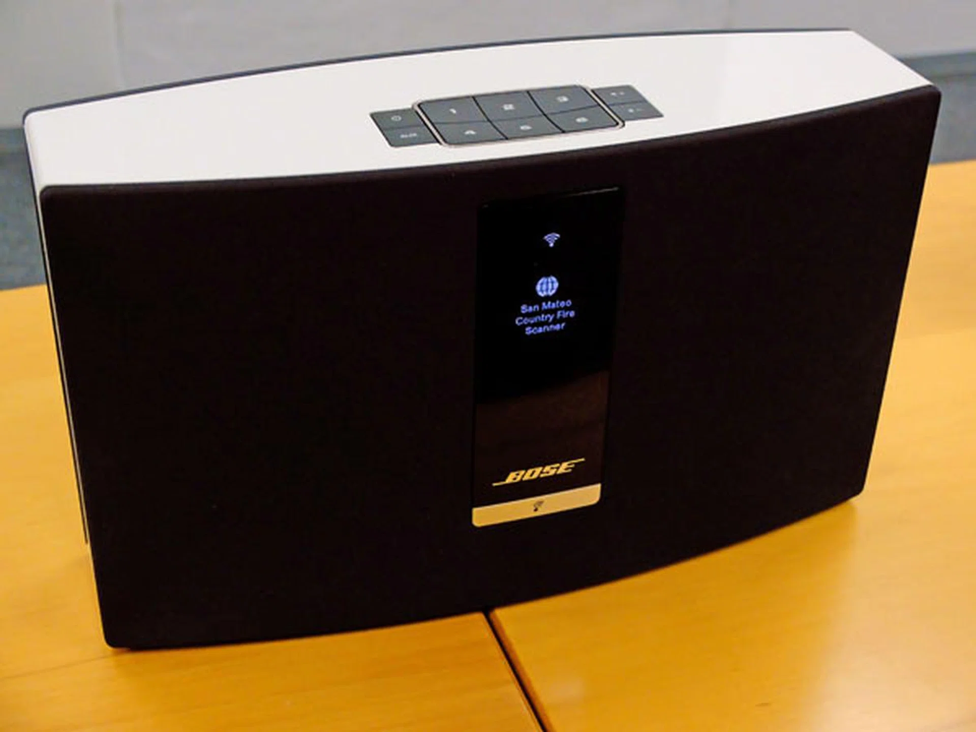 Sleek minimalist design shared by all three SoundTouch music systems.