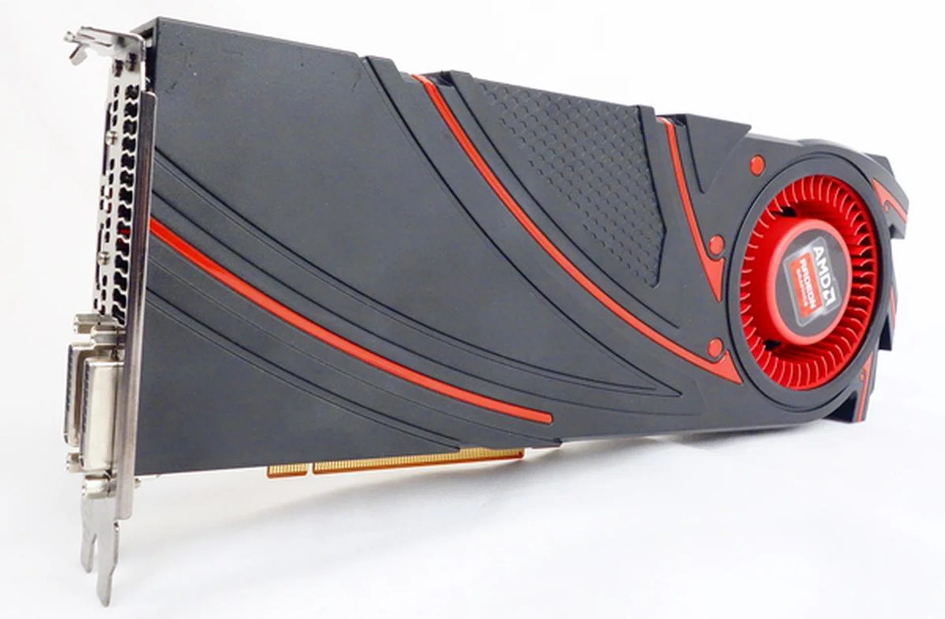 The AMD Radeon R9 290X graphics card is the top dog of the new GPU series.