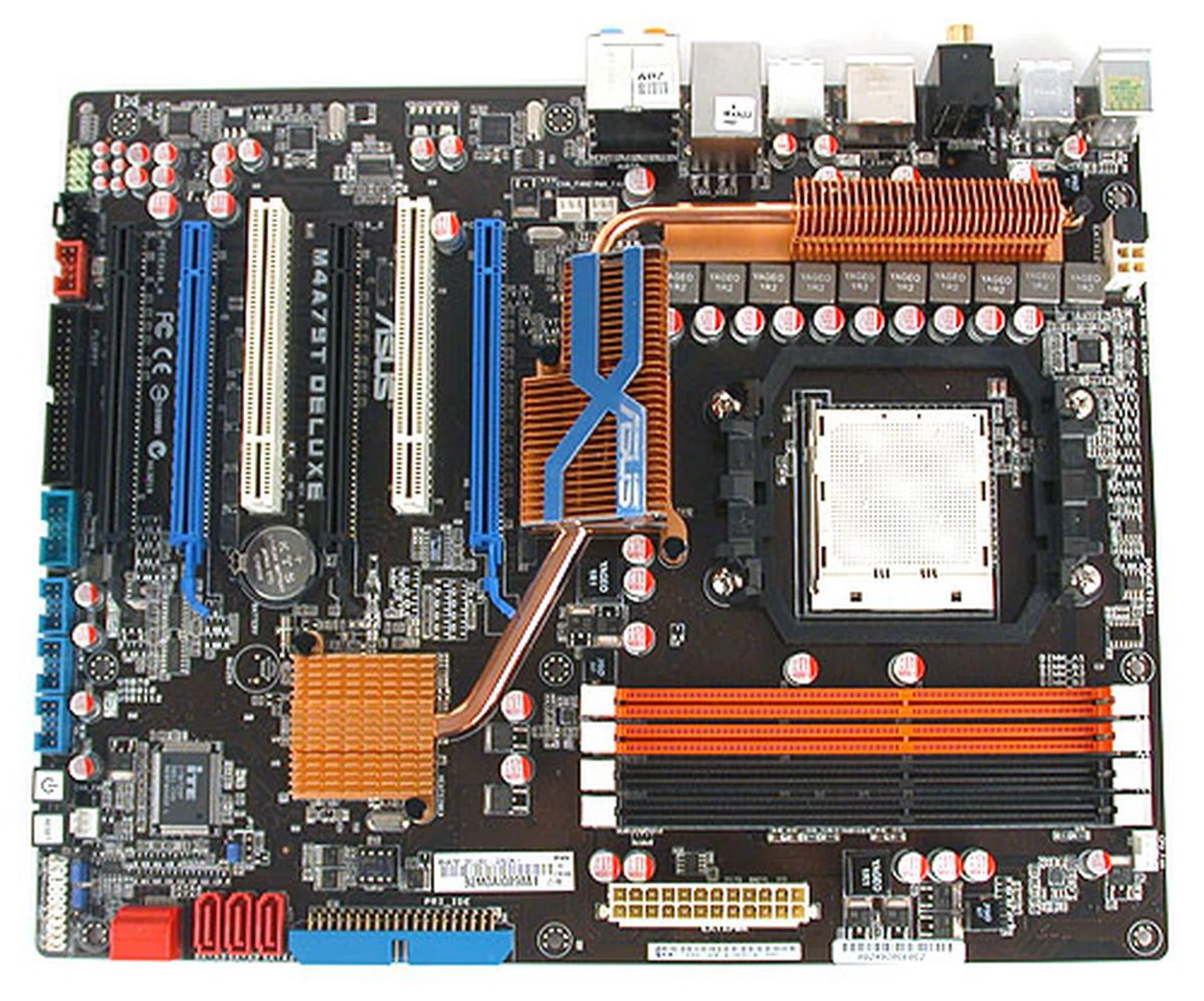 It's the usual ASUS motherboard color scheme on the M4A79T Deluxe, while the motherboard passive heatsinks appears to be modest in number. 