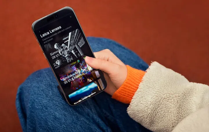 Leica LUX Grip app. Photo: Leica.