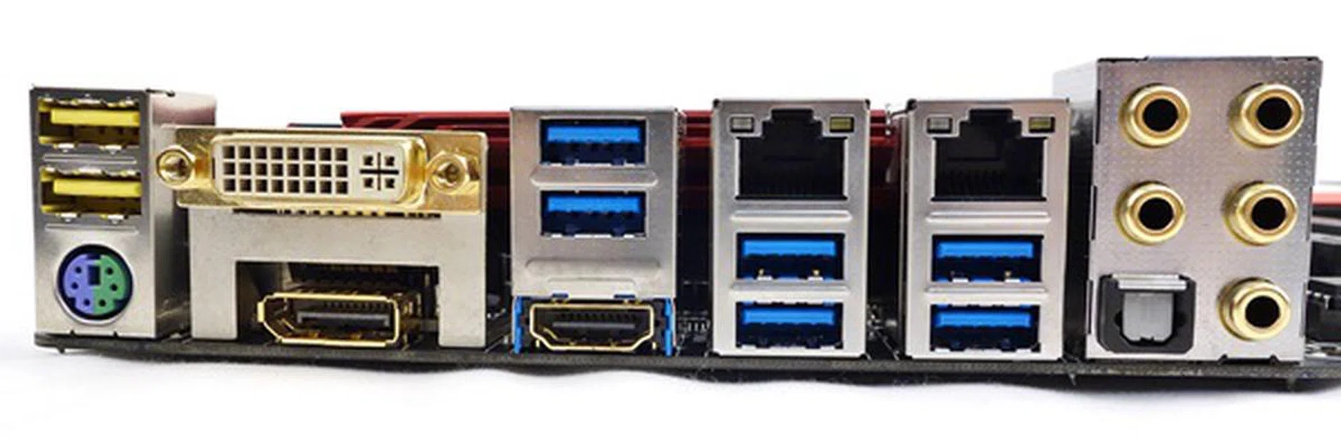 Gigabyte claims that all the audio and video ports have been gold-plated. This is to improve their conductivity, as well as to prevent corrosion.