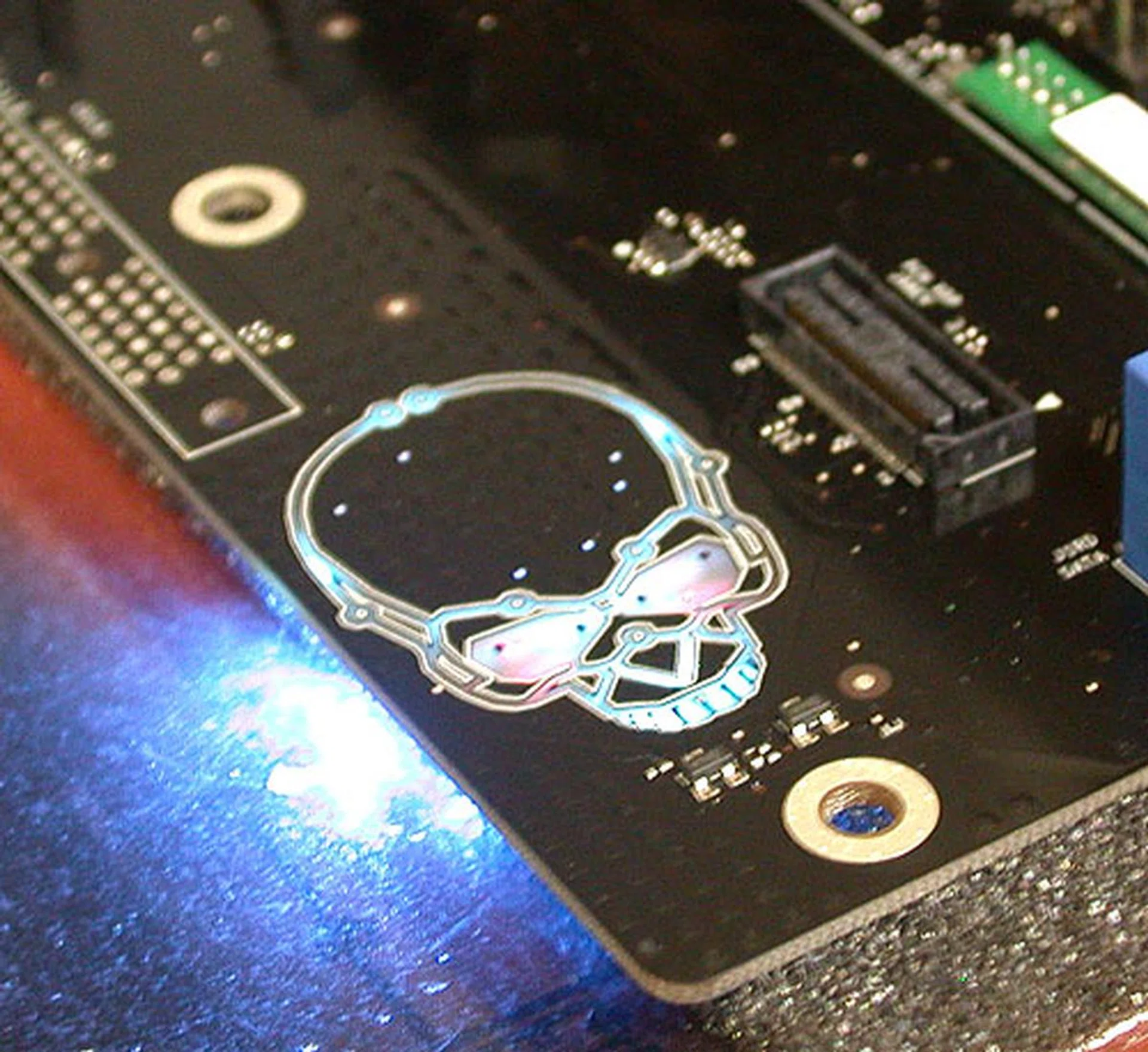 The skull head LEDs in action!