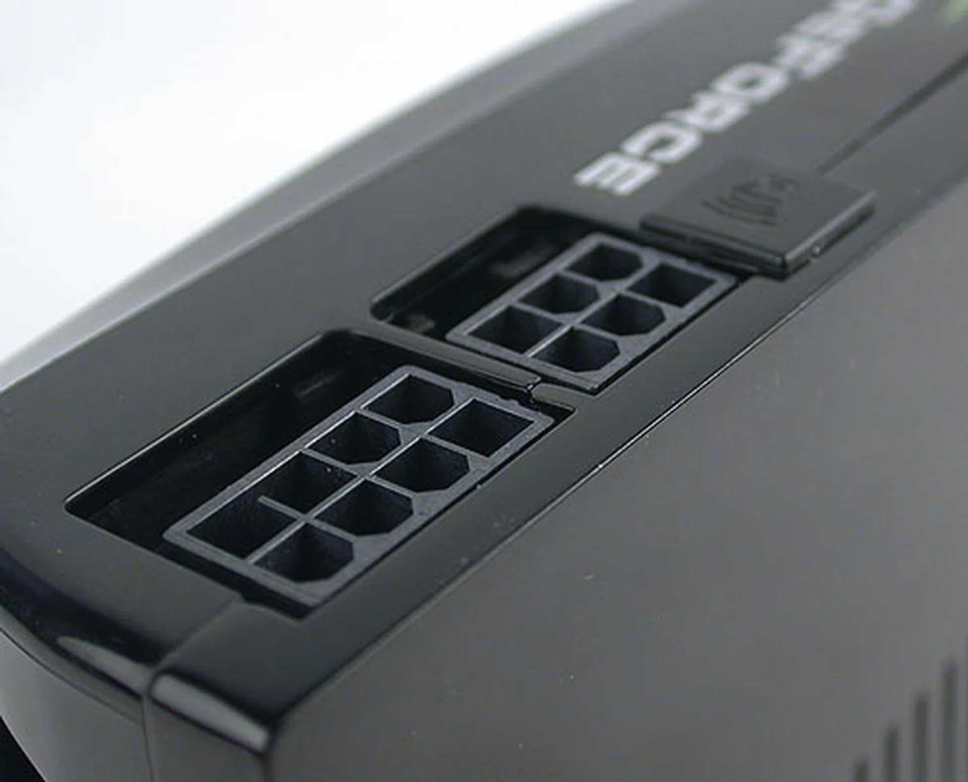 The GTX 280 requires a 8-pin and a 6-pin power connector while the GTX 260 requires 2 x 6-pin. In terms of power requirements, a single GTX 280 will need at least a 550W PSU and for the 260, 500W. You can also see the audio input header slot here in the background.