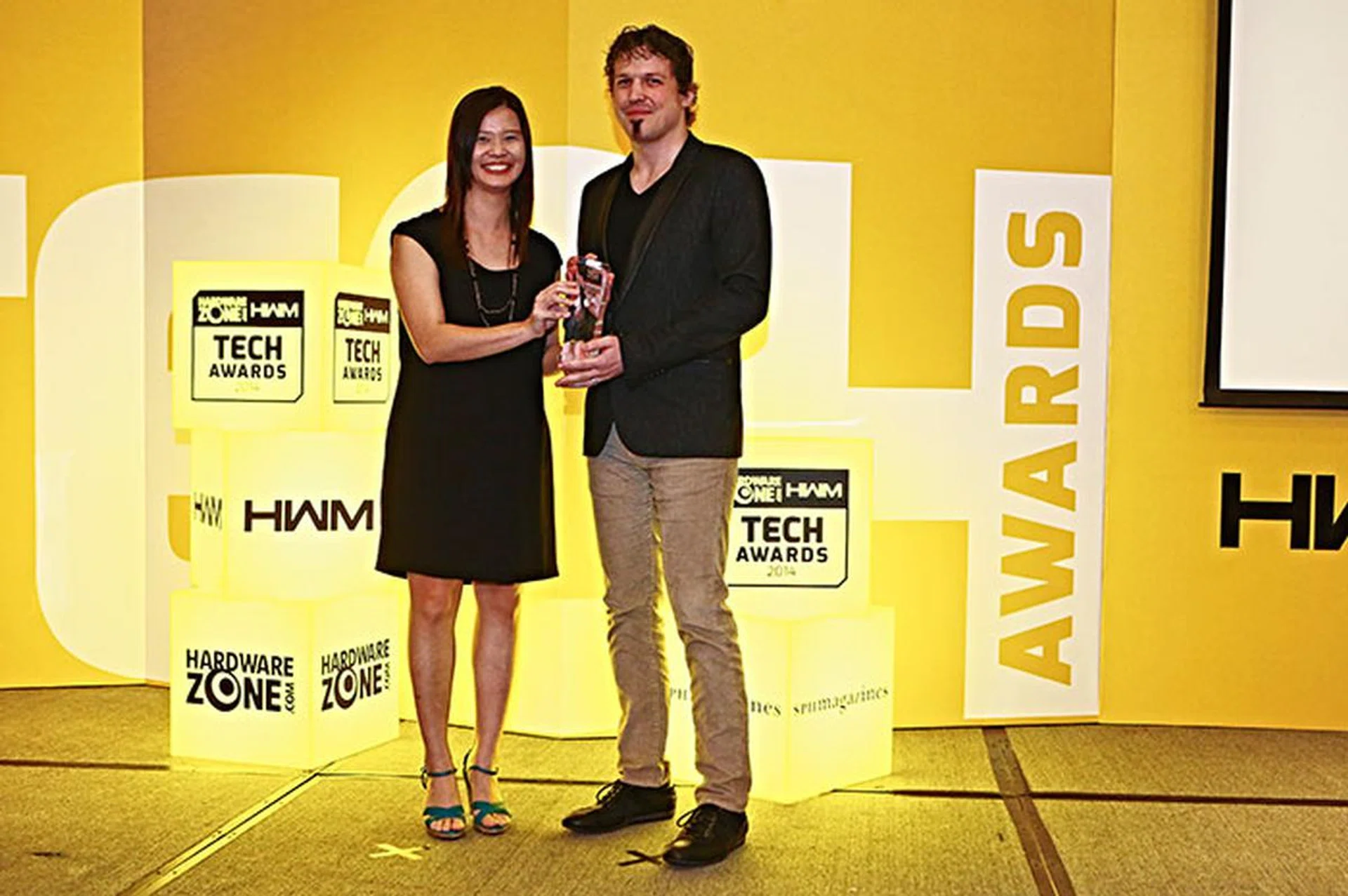 The Readers' Choice award for Best In-ear Earphones Brand went to Klipsch. Mr. Christine Honegger, Sales Director for Klipsch, was present to receive the award.