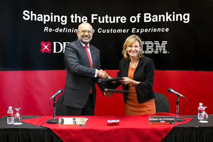 DBS CEO Piyush Gupta and Bridget van Kralingen, Senior Vice President, IBM Global Business Services, announcing the DBS-IBM collaboration. (Image Source: DBS)