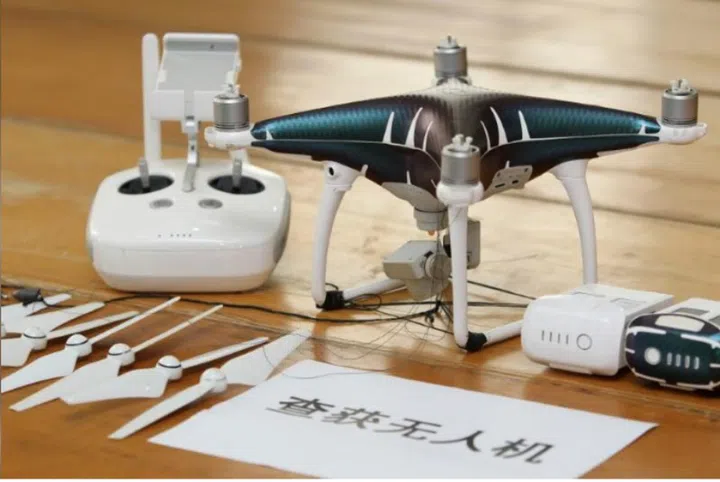This drone was used to smuggle iPhones from Hong Kong to Shenzhen. <br> Image source: Liu Youzhi/Southern Metropolis Daily 