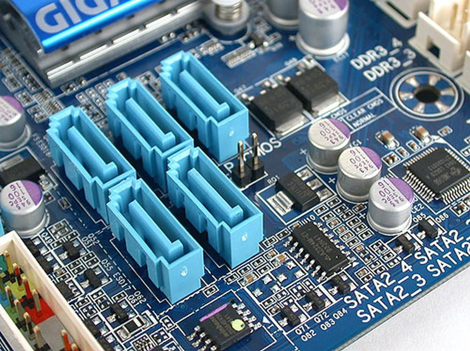 Like the ASRock, the Gigabyte only has five internal SATA ports left, with one devoted to an eSATA connector at the rear.