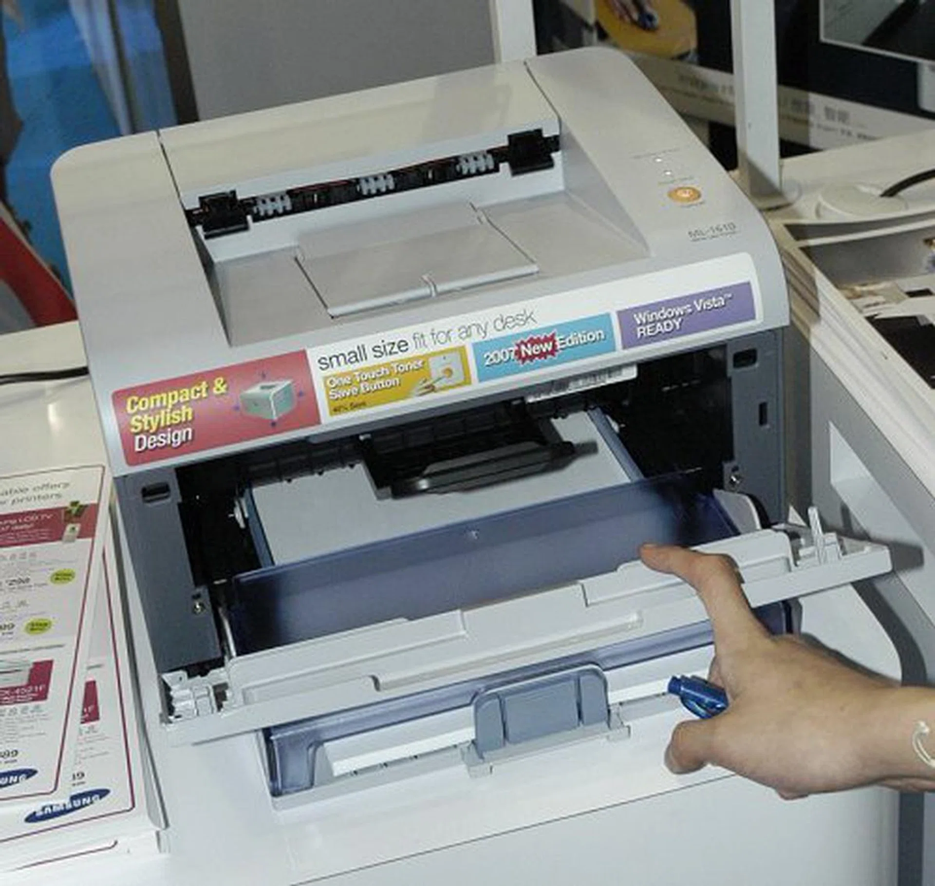  Home and small businesses have every reason to consider the ML1610 mono laser printer that's only going for $99! It's compact and prints 16ppm.  