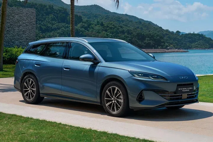BYD Seal 6 DM-i Touring