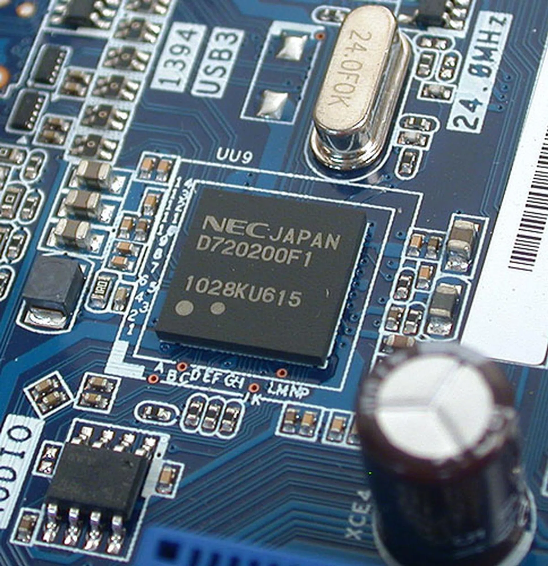 Even Intel needs help occasionally, even if it's a business decision not to go native with USB 3.0, as seen from this NEC USB 3.0 controller. 