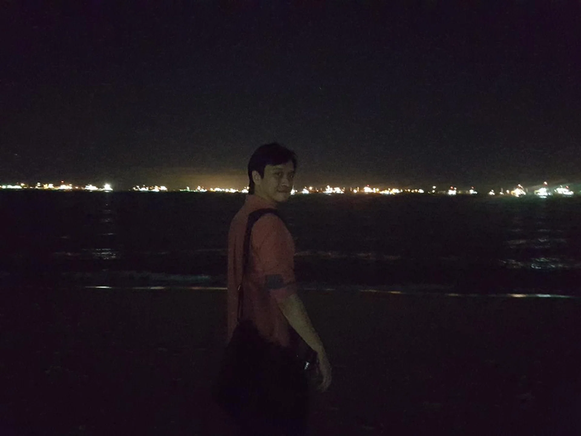 Samsung Galaxy S7 Edge. f/1.7 at 26mm, 1/4 sec, ISO 1250.