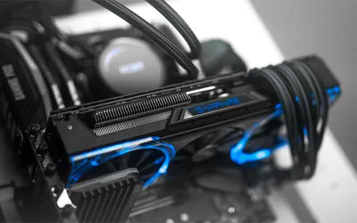 Sapphire Nitro+ Radeon RX Vega 64 Limited Edition